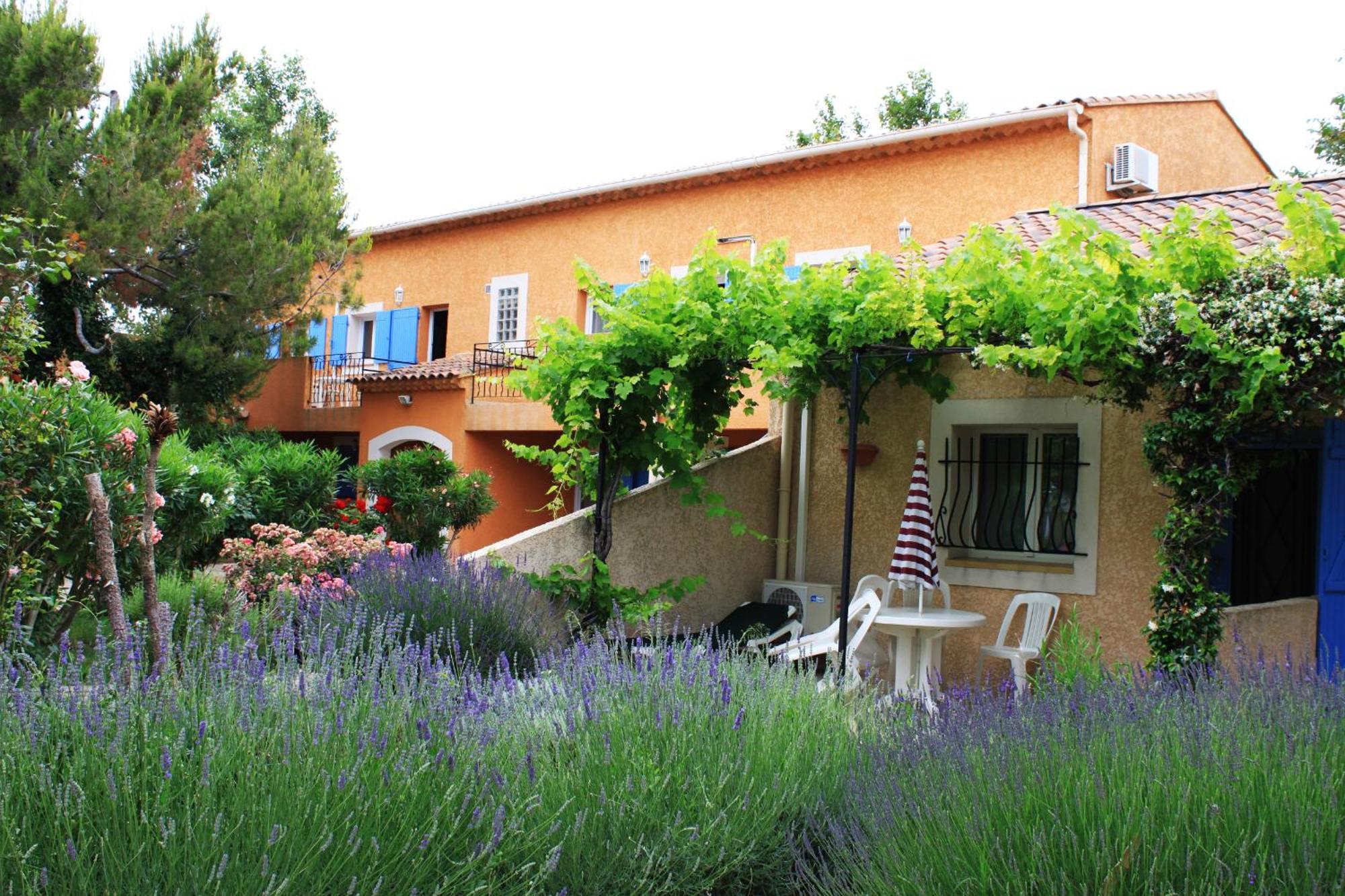 Appart'Hotel Festival Sud Suites - Avignon TGV Extérieur photo