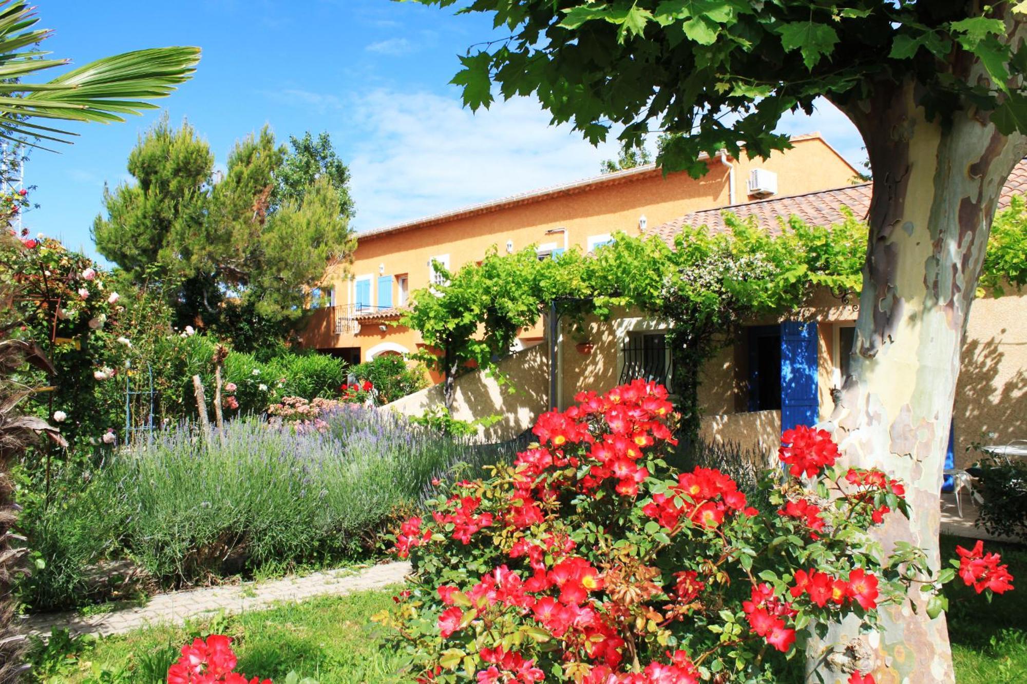 Appart'Hotel Festival Sud Suites - Avignon TGV Extérieur photo