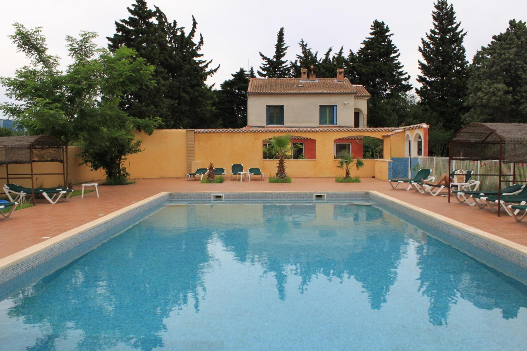 Appart'Hotel Festival Sud Suites - Avignon TGV Extérieur photo